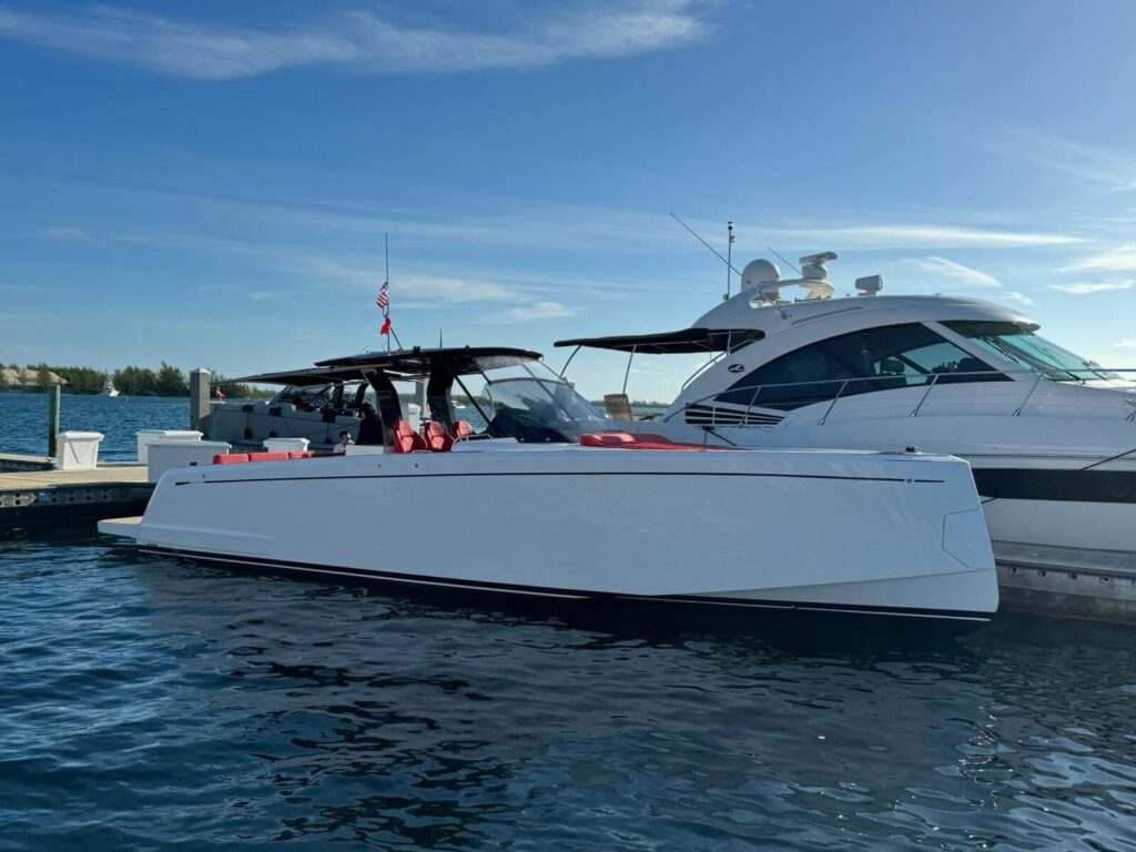38 Pardo 2023 charter yacht in Miami