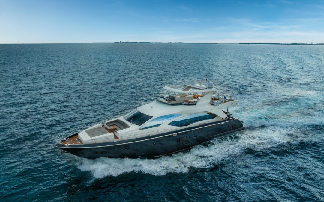 84 Azimut Sky