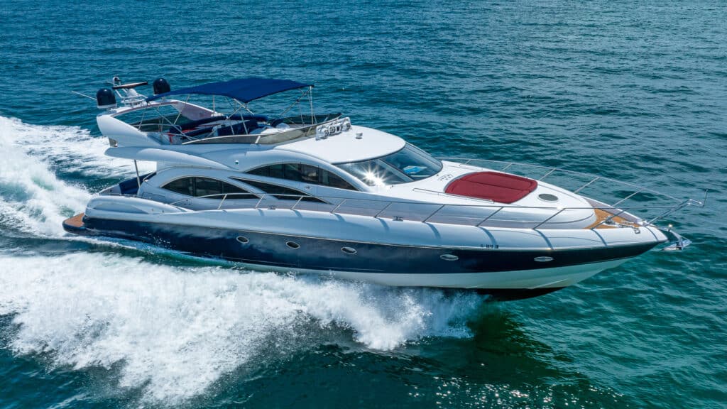 80 Sunseeker charter yacht in Miami