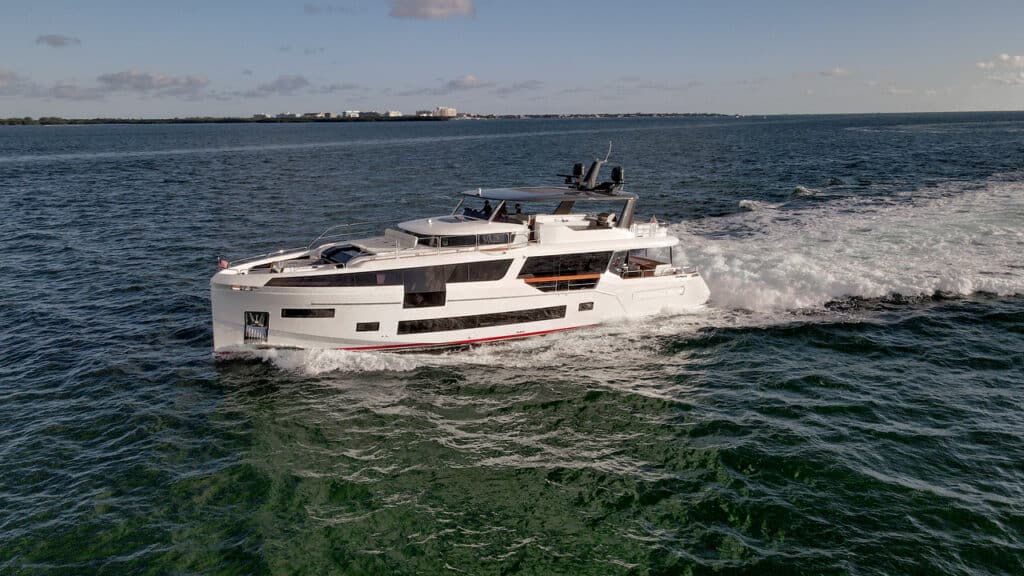 88 Sirena charter yacht in Miami