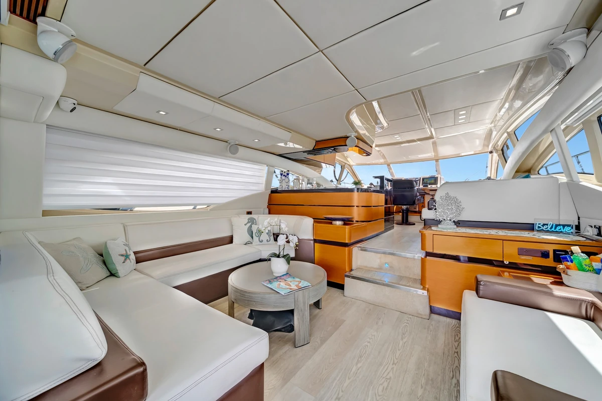60 ft Azimut yacht day charter on Biscayne Bay Miami