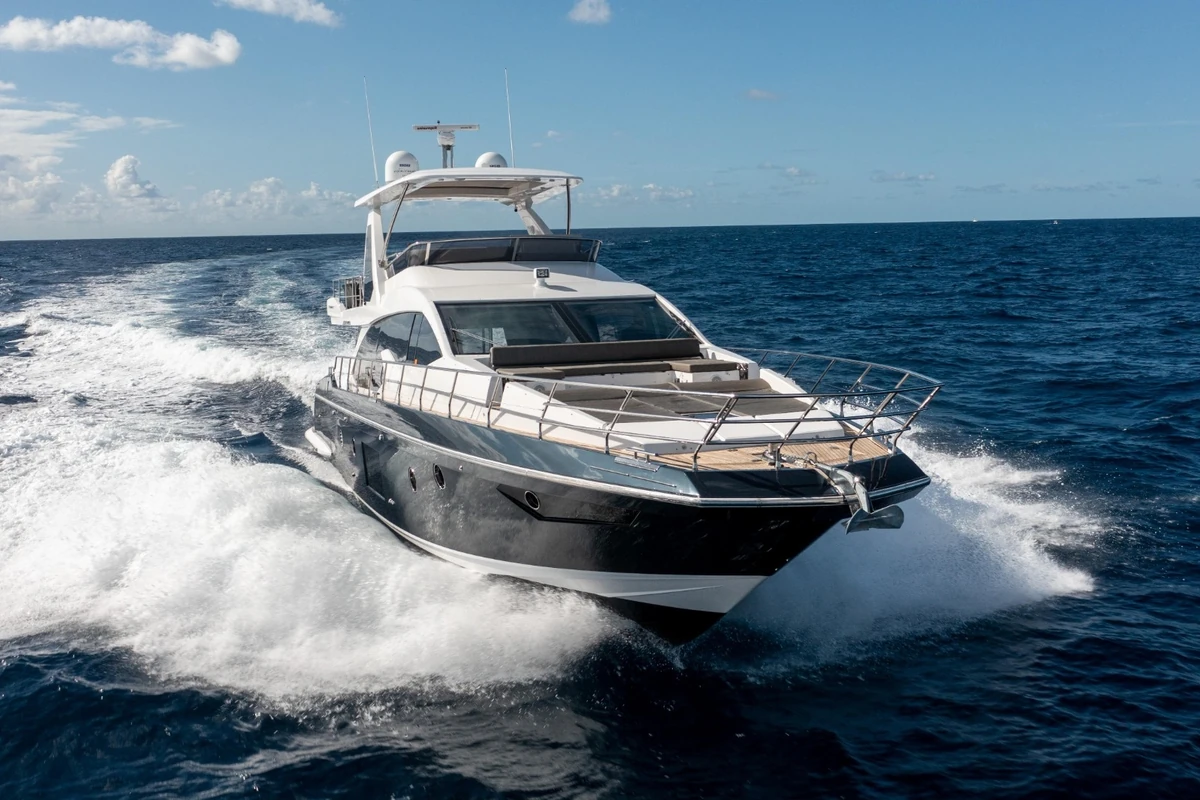 Swim platform on 66 ft Azimut yacht Miami